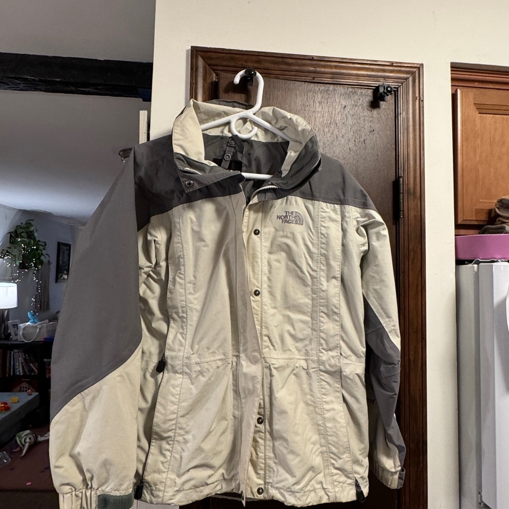The North Face Men’s Two-Tone Raincoat in Beige and Gray